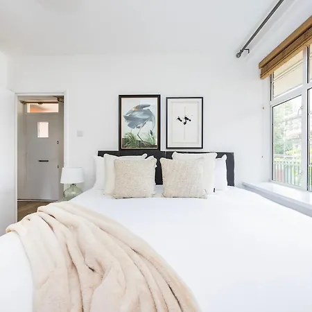Apartment New 1 Bed Zone 2 Ideal For Contractors Free Parking & Near Uber Boat Pier , Long Welcome , Offers London