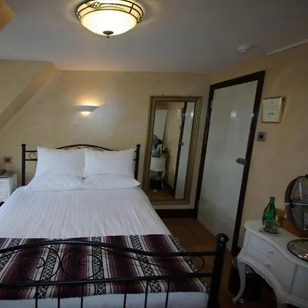 Hotel Dancenter South Near Denmark Hill