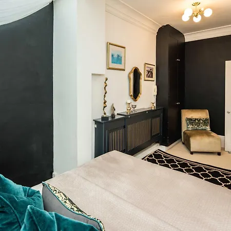 Victoria-luxury House-palace-central * London