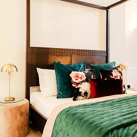 Apartment Off Oxford Circus! Large Unique Artist's Family And Friends *