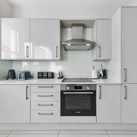 Cozy Flat In South Kensington London