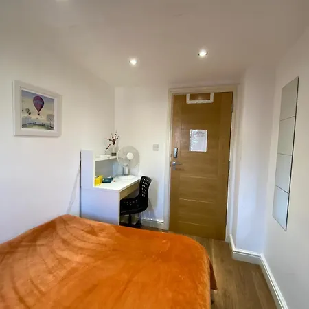 Comfy Bedrooms Near Euston Station - 1 Exmouth Homestay London