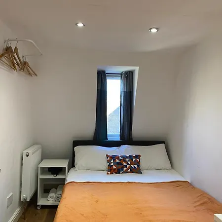 Comfy Bedrooms Near Euston Station - 1 Exmouth Homestay *