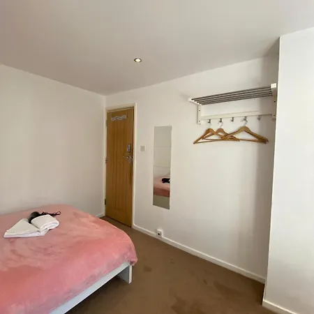 Comfy Bedrooms Near Euston Station - 1 Exmouth Homestay London