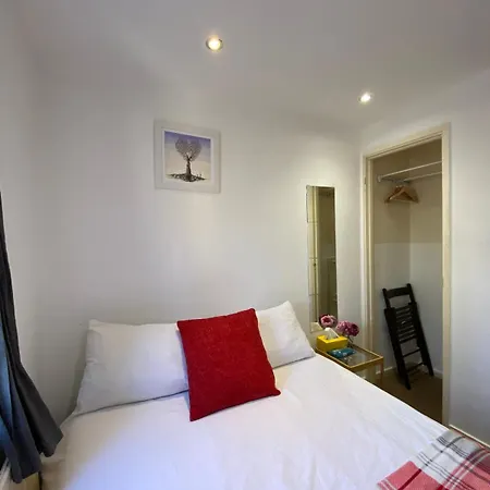 Comfy Bedrooms Near Euston Station - 1 Exmouth *