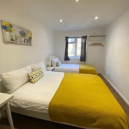 Comfy Bedrooms Near Euston Station - 1 Exmouth * London