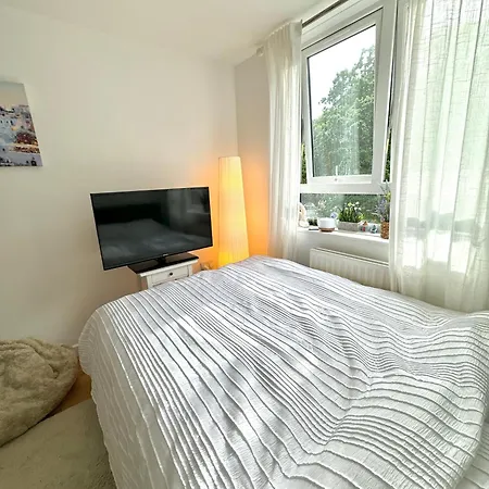 Apartment Bright And Cozy Breakfast Included