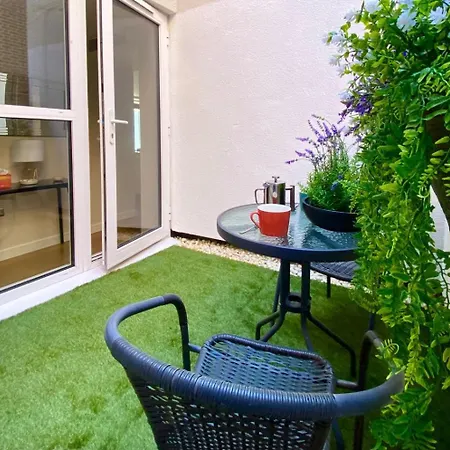 Westminster 1 Bed With Terrace * London