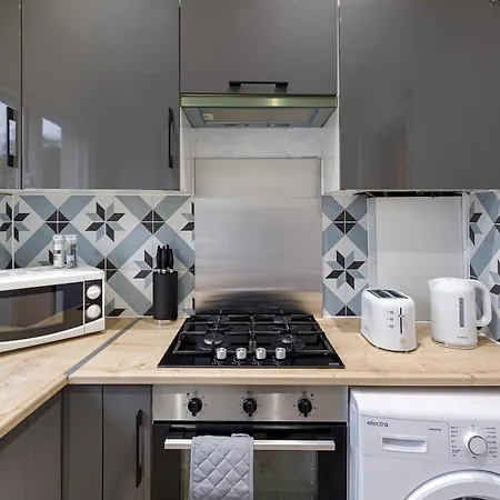 Finsbury Park Hideout Sleeps 10 Holiday home