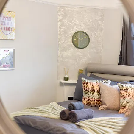 Holiday home Finsbury Park Hideout Sleeps 10 *