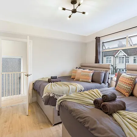 Holiday home Finsbury Park Hideout Sleeps 10 London