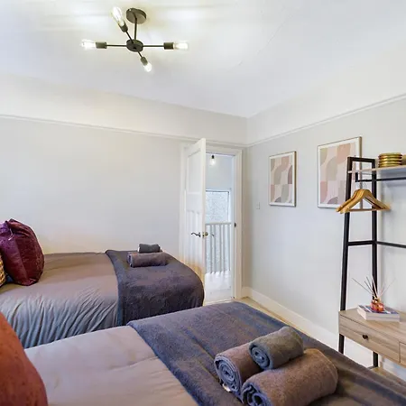 Holiday home Finsbury Park Hideout Sleeps 10 London