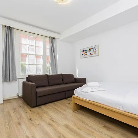 Apartment Luxury Sleep 12 Near Bayswater Rc10 London