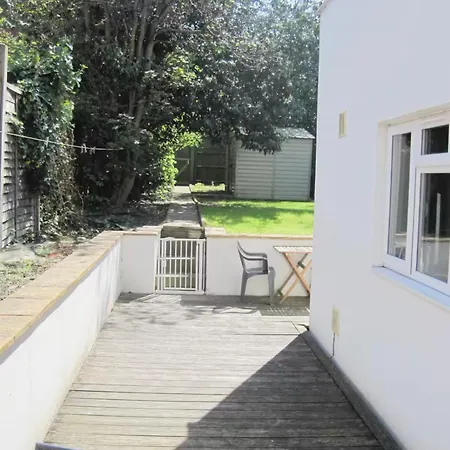 Superb In Willesden Green, 10mins To * Londen