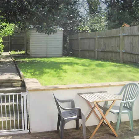 Apartment Superb In Willesden Green, 10mins To London