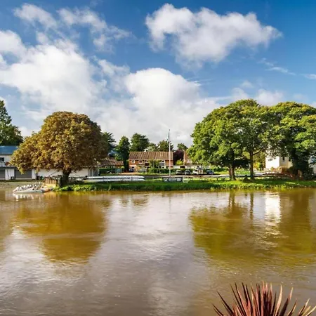 Mercure London Staines-Upon-Thames
