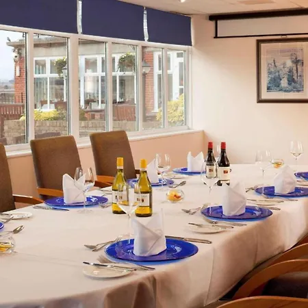 Hotel Mercure London Staines-Upon-Thames *