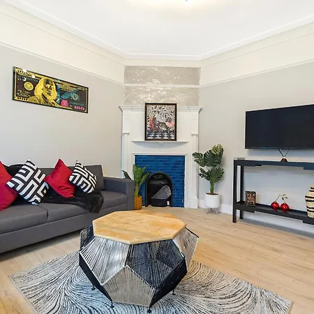 Holiday home Finsbury Park Hideout Sleeps 10 London