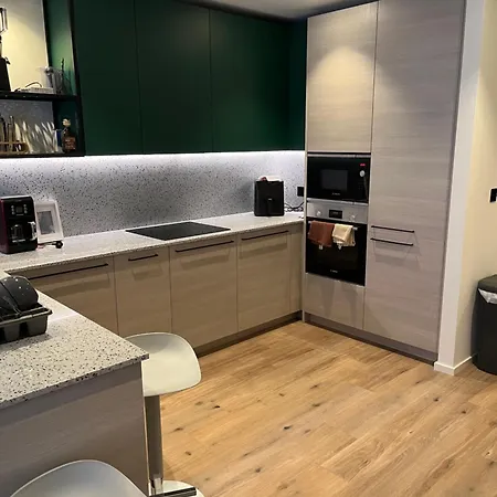 Beautiful One Bedroom Apartment London