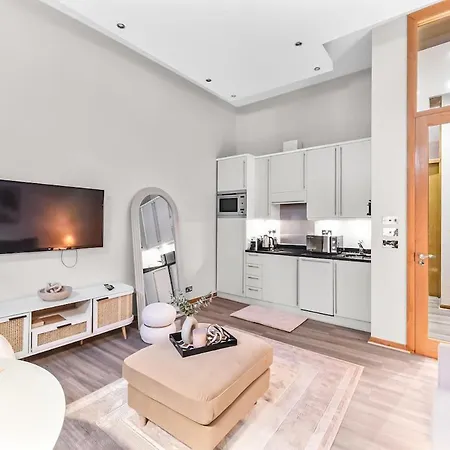 Lux Sleep 4 Flat In Earls Court דירה
