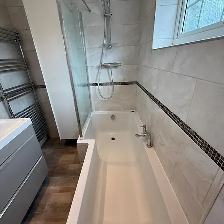 Jb Apartment