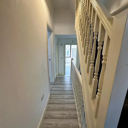 Stylish 3-bedroom *