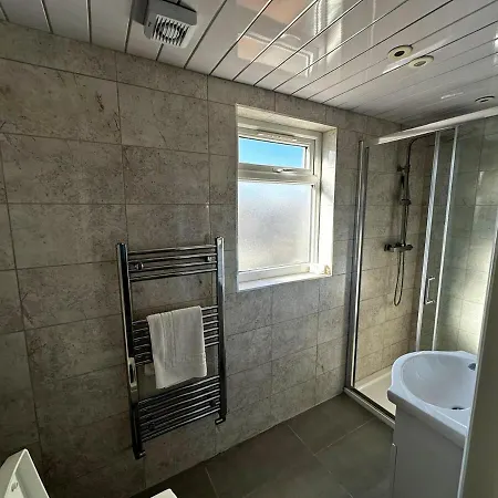 Stylish 3-bedroom Apartment
