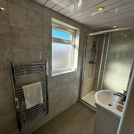 Stylish 3-bedroom Apartment