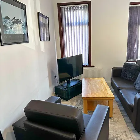 Stylish 3-bedroom *