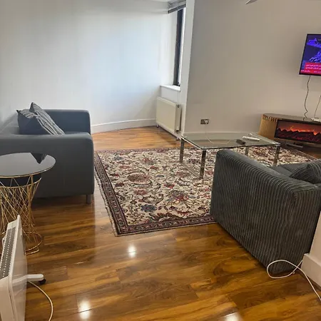 Flat Around Earls Court Station Apartment *