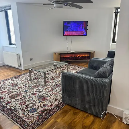 Flat Around Earls Court Station London