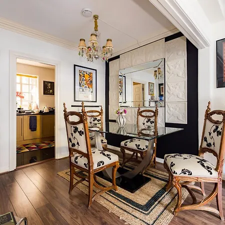 Appartement Mayfair 3-bed 5-guest Berkeley Square 1729 House Londen