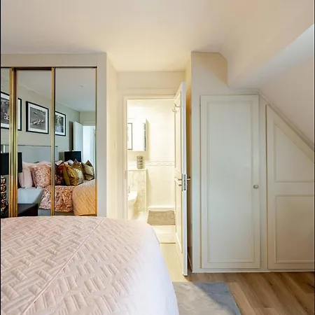 公寓 Floor Luxury Penthouse - Sleeps 6 *
