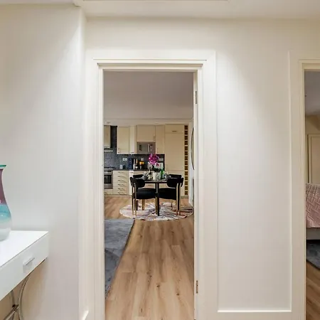 公寓 Floor Luxury Penthouse - Sleeps 6 伦敦