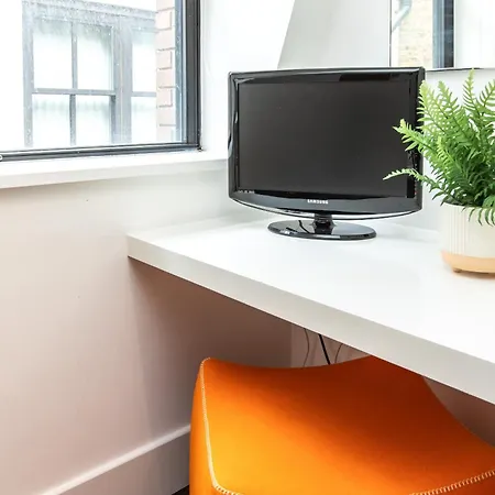 Charming 1br Near Monument Station! *