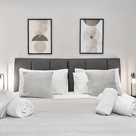 London Retreat - 20min To London Apartment