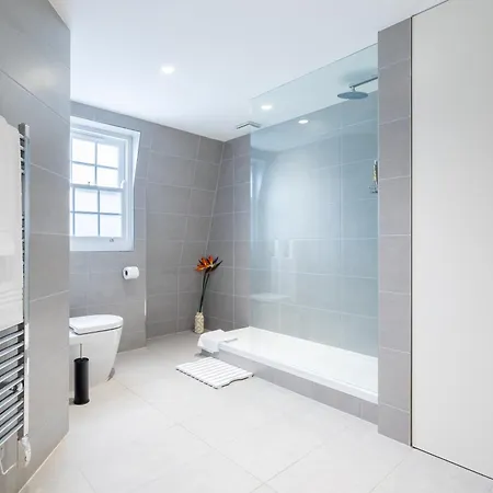 Kula - Covent Garden Opera House Apartment *