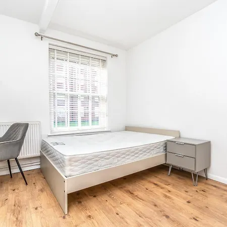 Guest house Shared In Hackney London