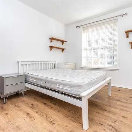 Shared In Hackney Guest house London