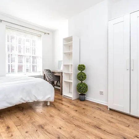 Guest house Shared In Hackney *