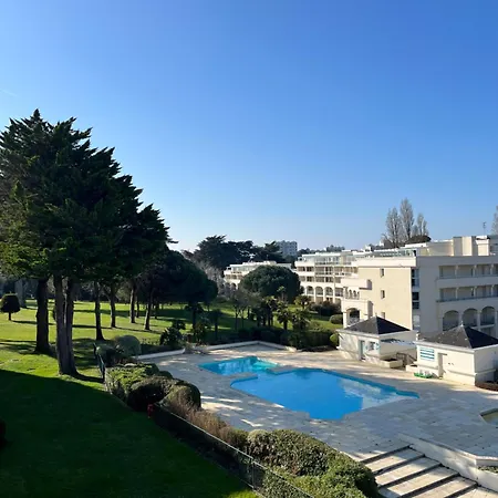 Retreat 2 Bed Beauty Apartment
