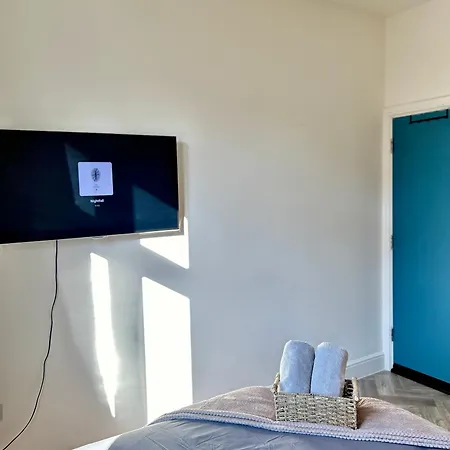 Apartment 45a *