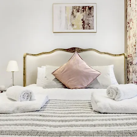 Trendy 3-bed, 2-bath - O2 Escape - Your Ideal