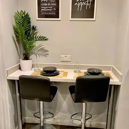 Amazing Double Ensuite בית הארחה *