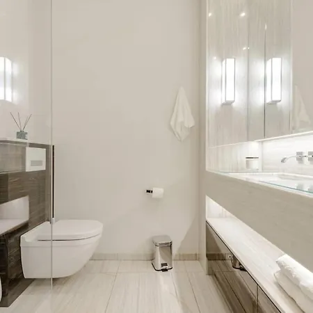 Holiday home Award Winning Interior Designed Luxurious Mews In Knightsbridge *