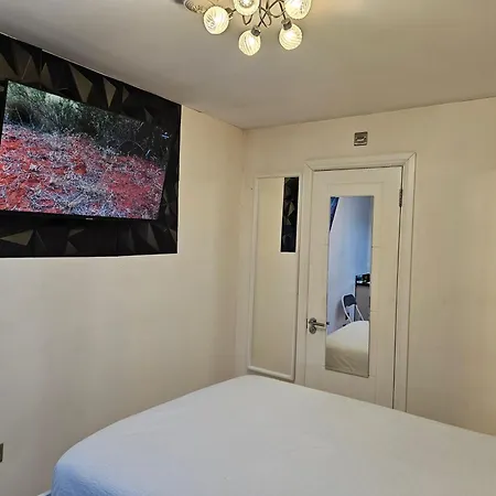 For 2guests-parking-garden-nearlondon-ac Apartment *