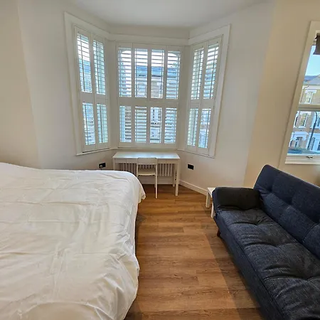Apartment Starnest Shepherd's Bush London
