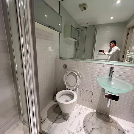 Deluxe Entire With 2x Bedrooms, 2x Bathrooms And A Big Living In The Olympic Park And Westfield At Stratford * London