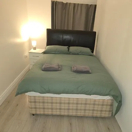 Cr0 Purley Way Serviced Apartment Croydon
