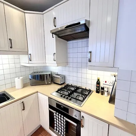 Cosy 1 Bdr In Notting Hill With Patio
